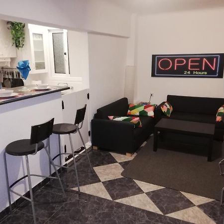 Ellanikou Apartment In Pankrati Vipgreece Афины Экстерьер фото